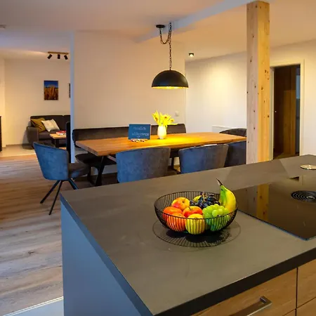 - Gutshof Lejlighed *