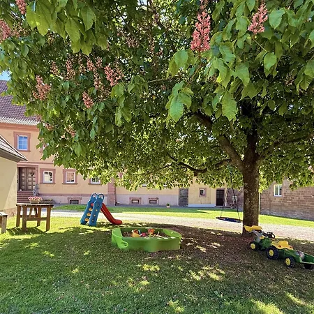 - Gutshof Appartamento *